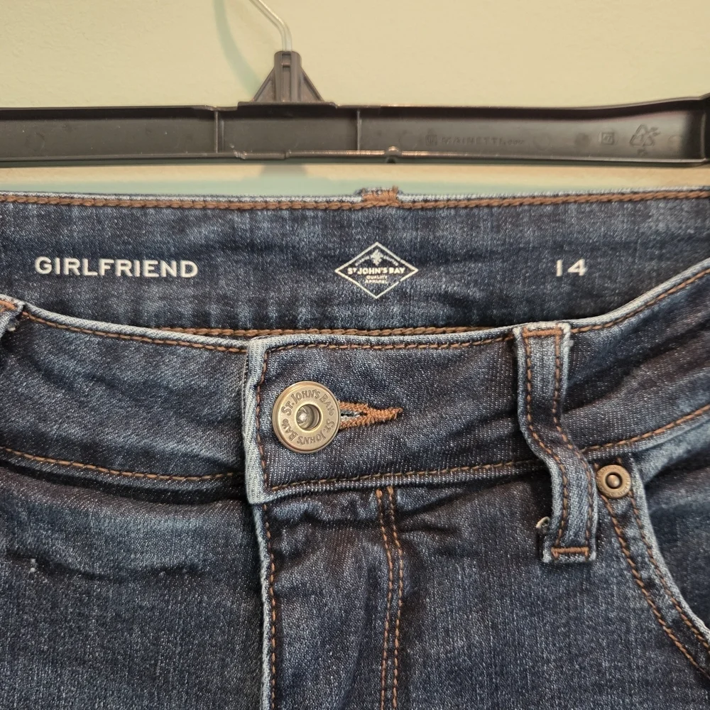St. John's Bay Girlfriend Mid Rise Dark Wash Cropped Jeans Women's Size 14